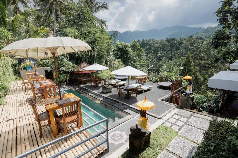 Nearby landmark, Day, Natural landscape, Mountain view, Swimming pool