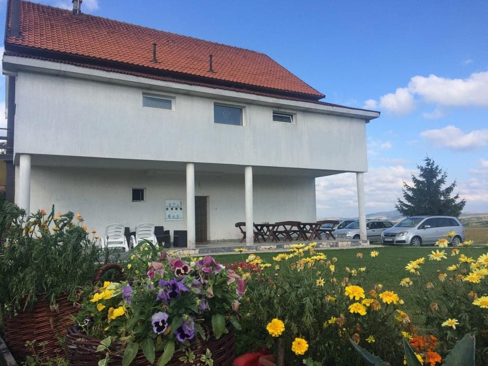 Facade/entrance, Garden, Inner courtyard view