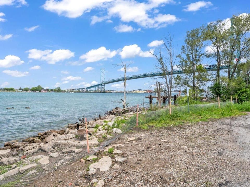 Beach, Lake view