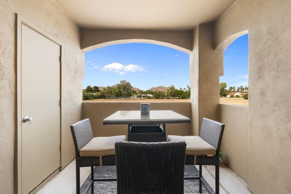 Resort Style Condo in Scottsdale House in Paradise Valley