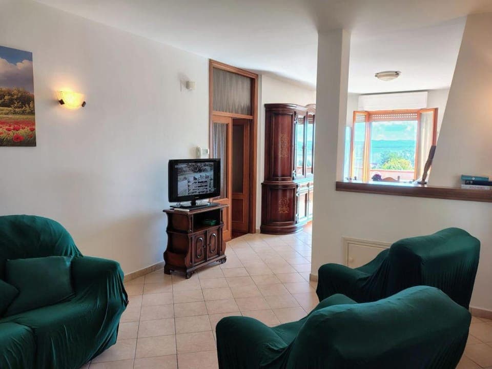 TV and multimedia, Seating area