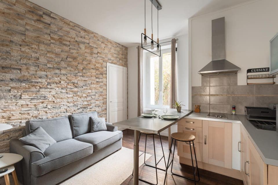 Living room, Dining area