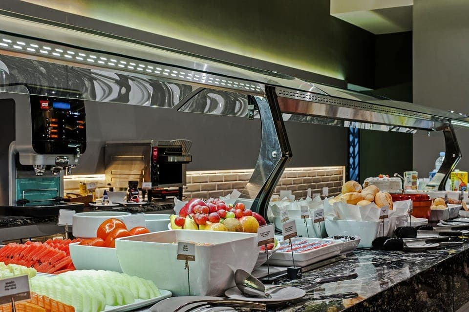 Restaurant/places to eat, Food and drinks, Food, Buffet breakfast