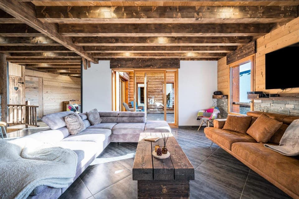 Property building, Living room