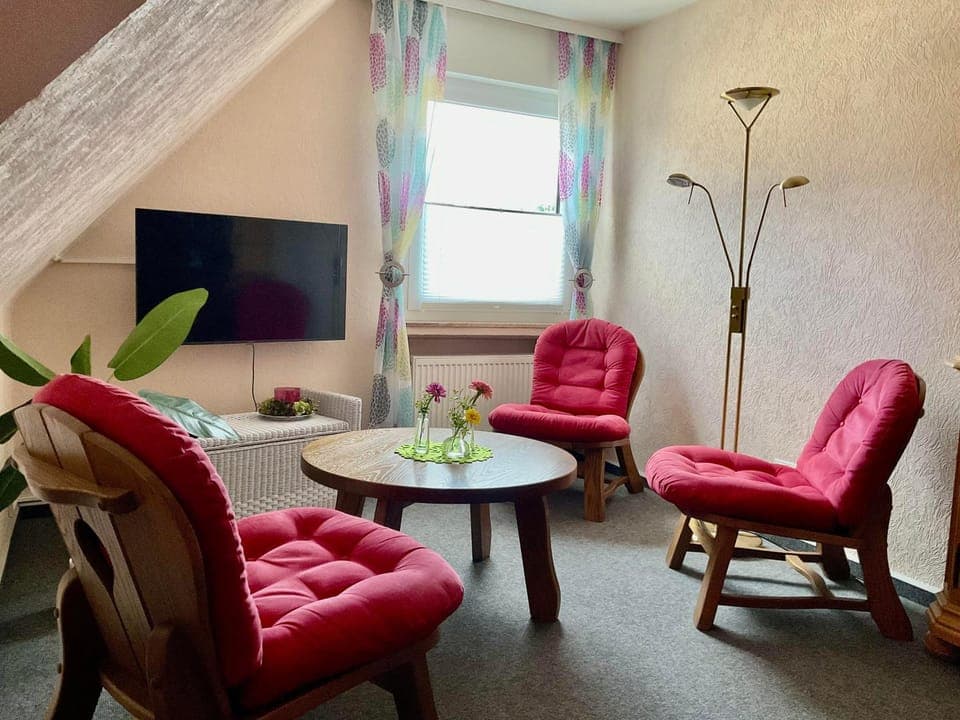 TV and multimedia, Living room, Seating area