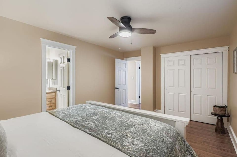 Bright and Cozy Ranch Style House Centennial House in Greenwood Village