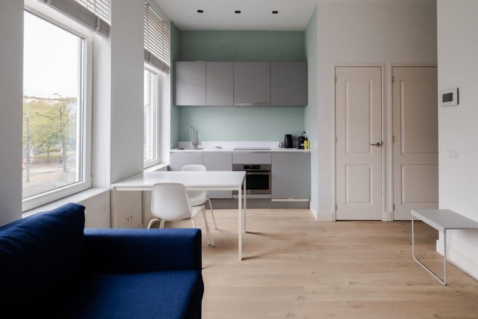 Kitchen or kitchenette, Seating area, Dining area