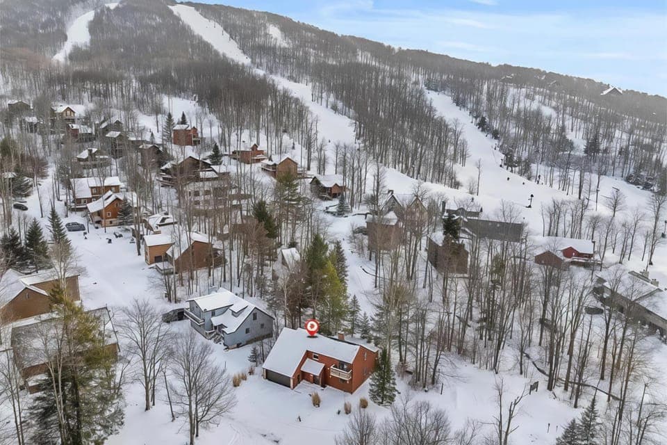 Skiing, Location