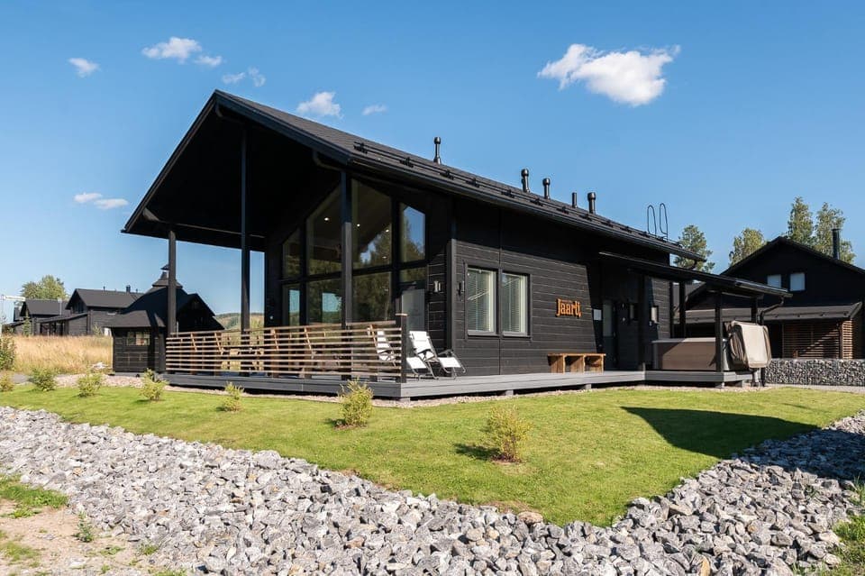 Property building, Natural landscape, Garden