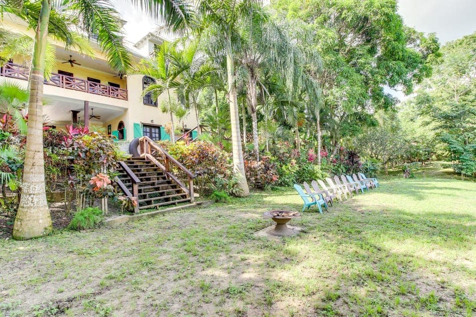 Jaguar Room at Mahogany Hall -Gold Standard Certified House in Cayo District