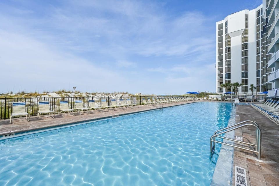 Property building, Day, Natural landscape, View (from property/room), Balcony/Terrace, Pool view, Sea view, Swimming pool, sunbed
