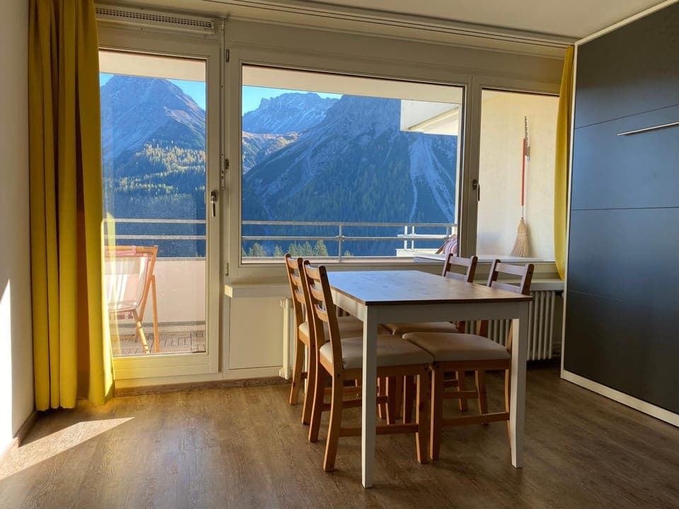 View (from property/room), Balcony/Terrace, Dining area, Mountain view