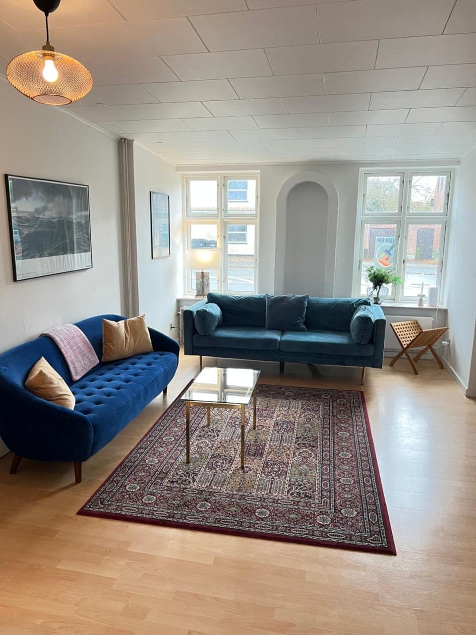 Living room, internet