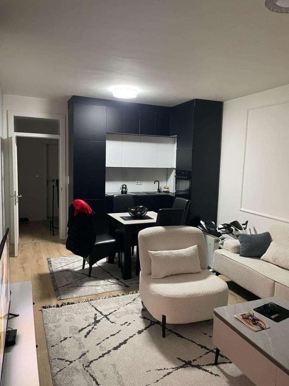 TV and multimedia, Living room, Seating area