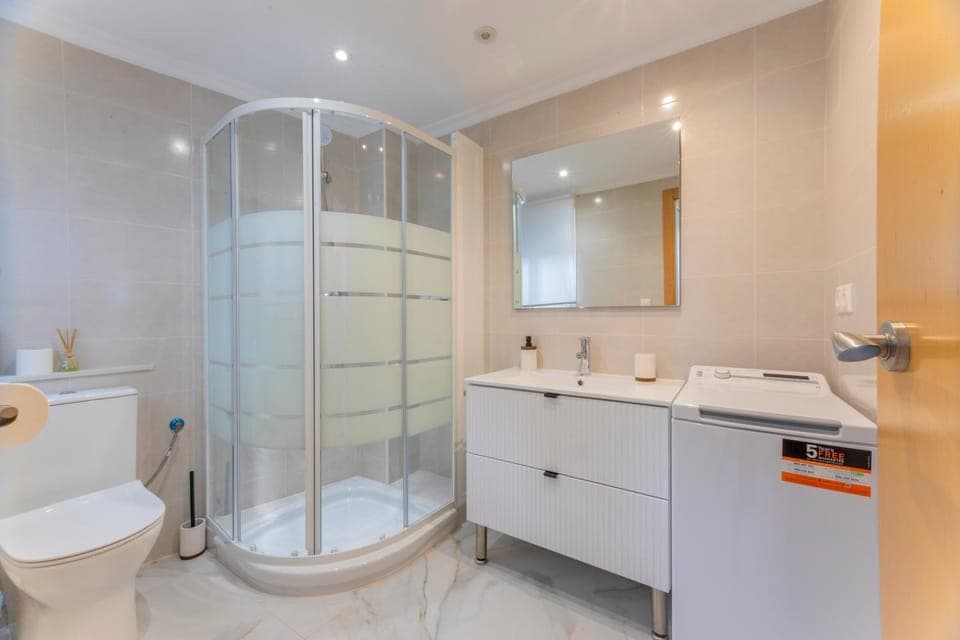 Shower, Bathroom