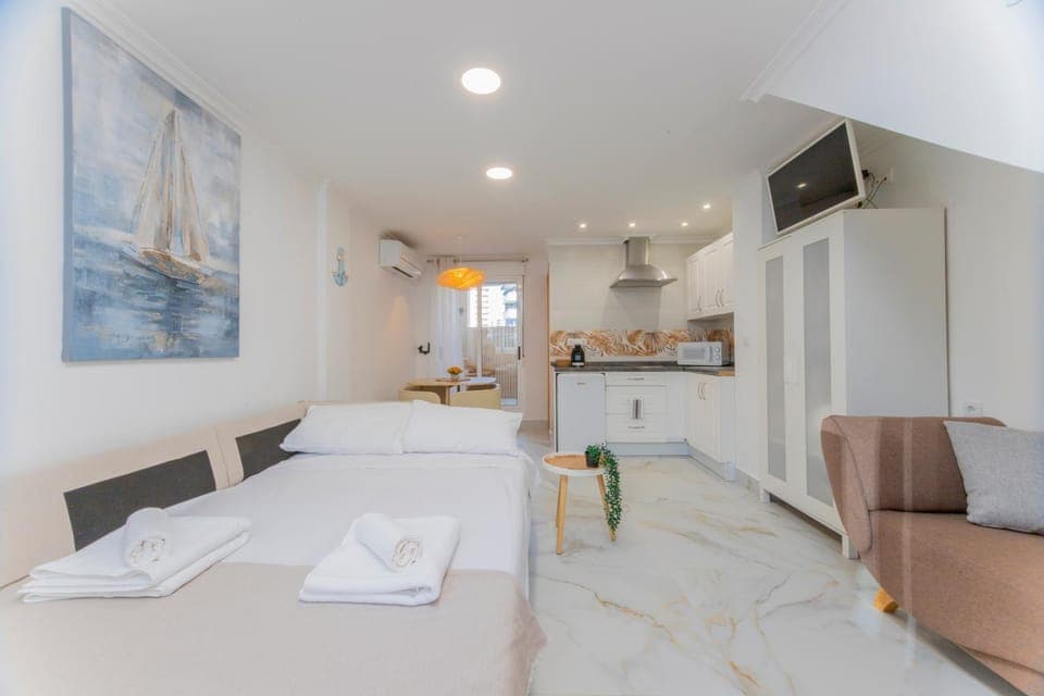 Communal lounge/ TV room, Bed, Day, Living room, Seating area, Bedroom