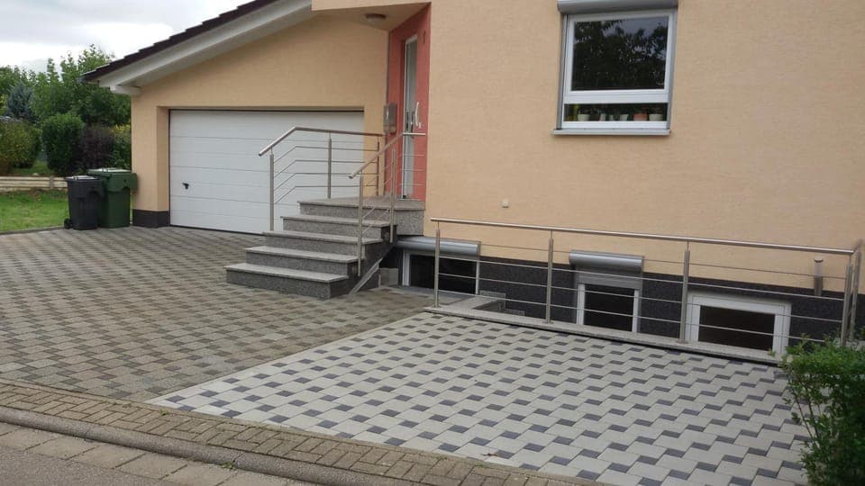 Property building, Facade/entrance, Day, Parking