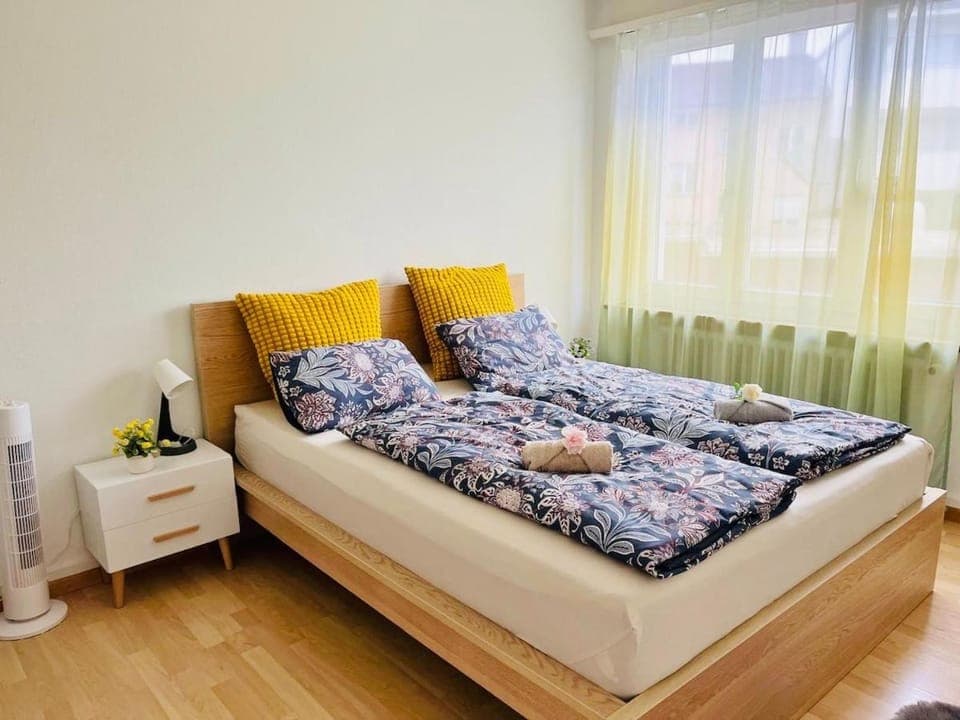 Bed, Bedroom