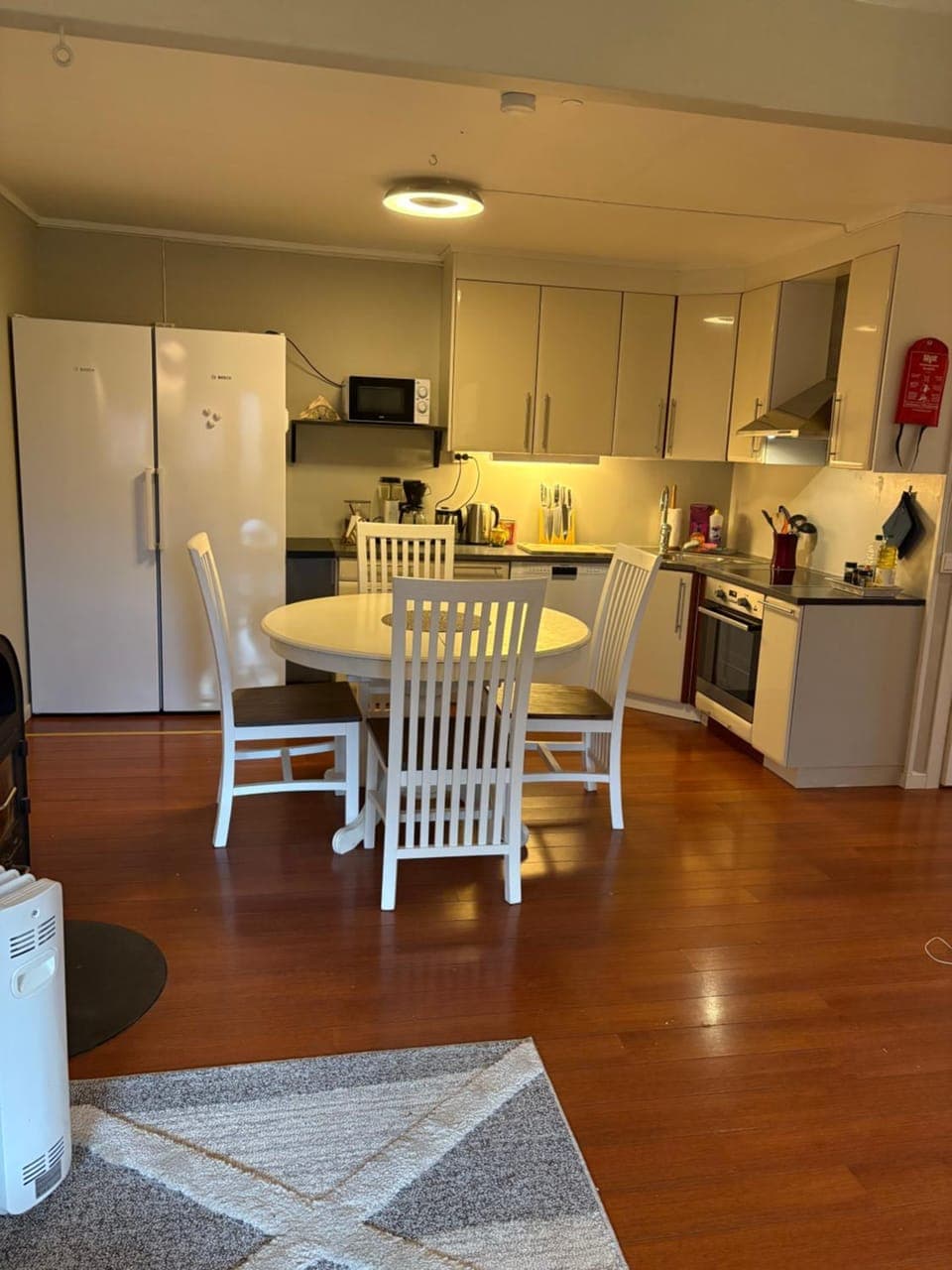 Dining area, dishwasher, oven, stove, toaster