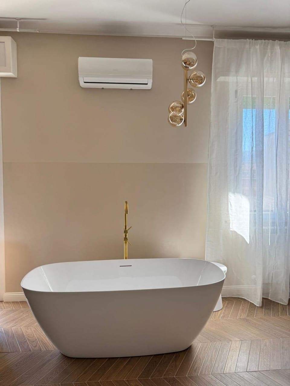 Decorative detail, Bath, air conditioner