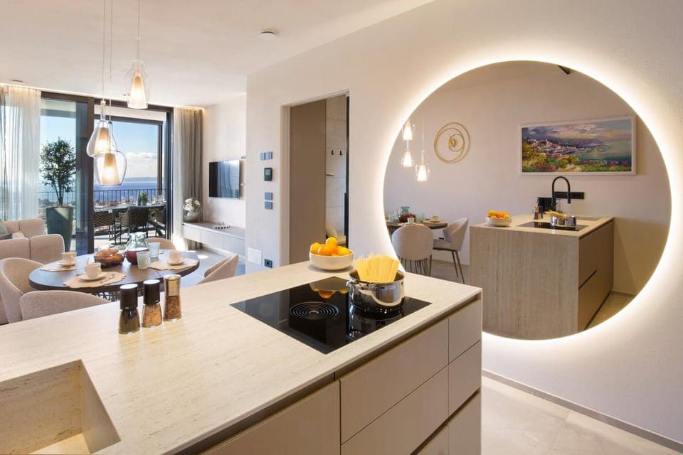 Kitchen or kitchenette