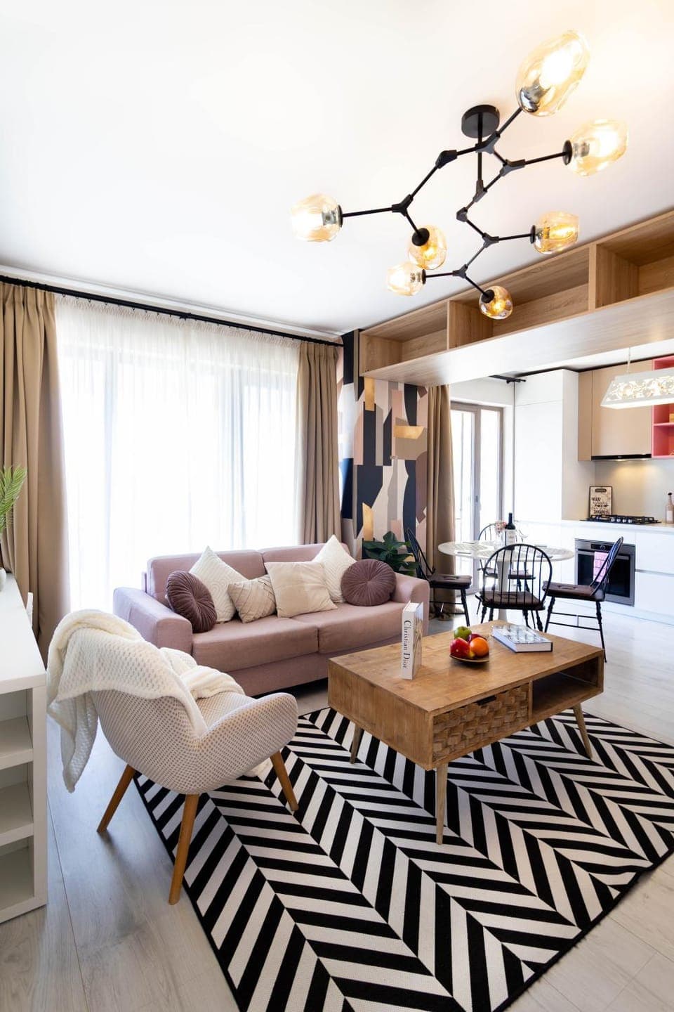 TV and multimedia, Living room, Seating area, Dining area