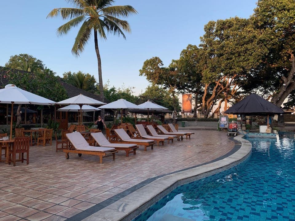 Swimming pool