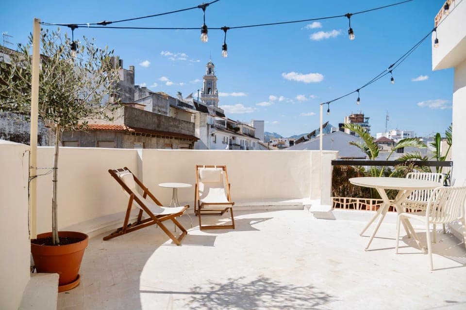 Balcony/Terrace, sunbed