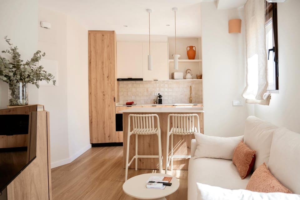TV and multimedia, Kitchen or kitchenette, Living room