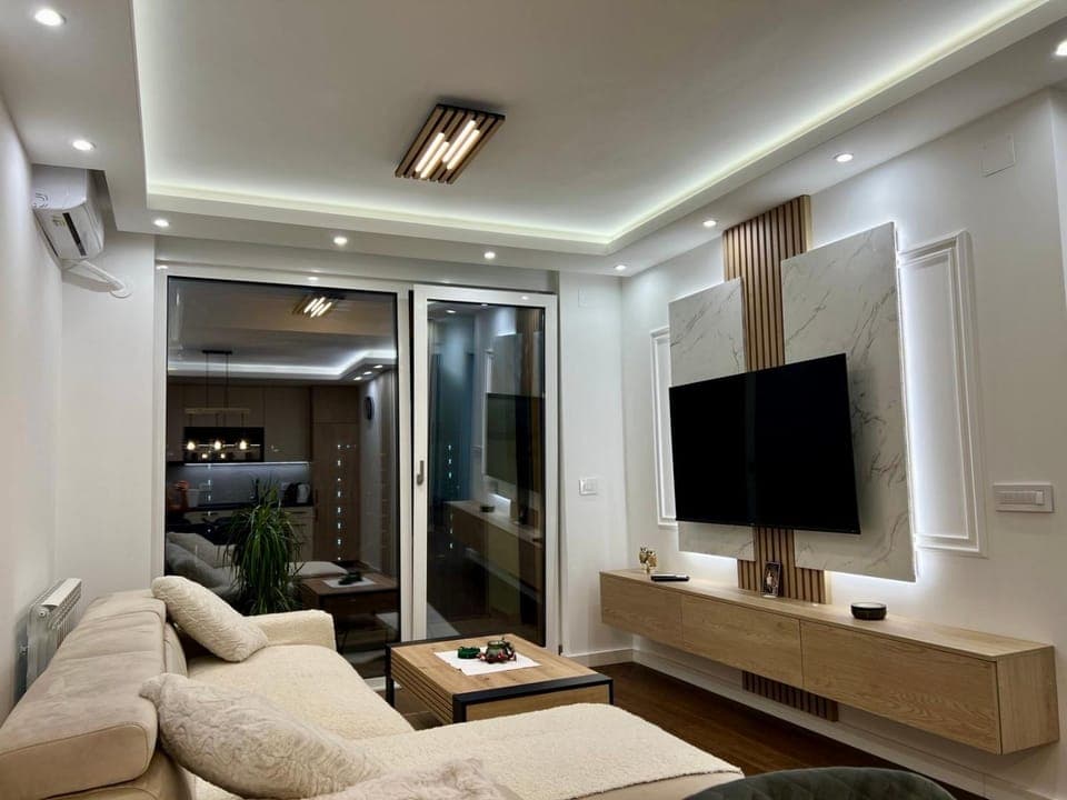 TV and multimedia, Living room, Seating area