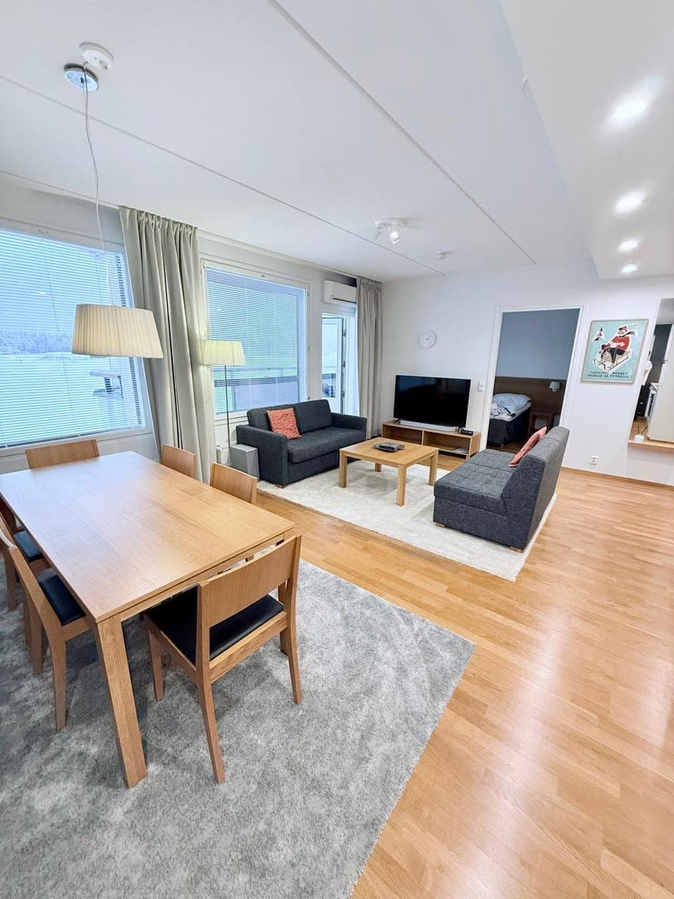 Communal lounge/ TV room, TV and multimedia, Living room, Seating area