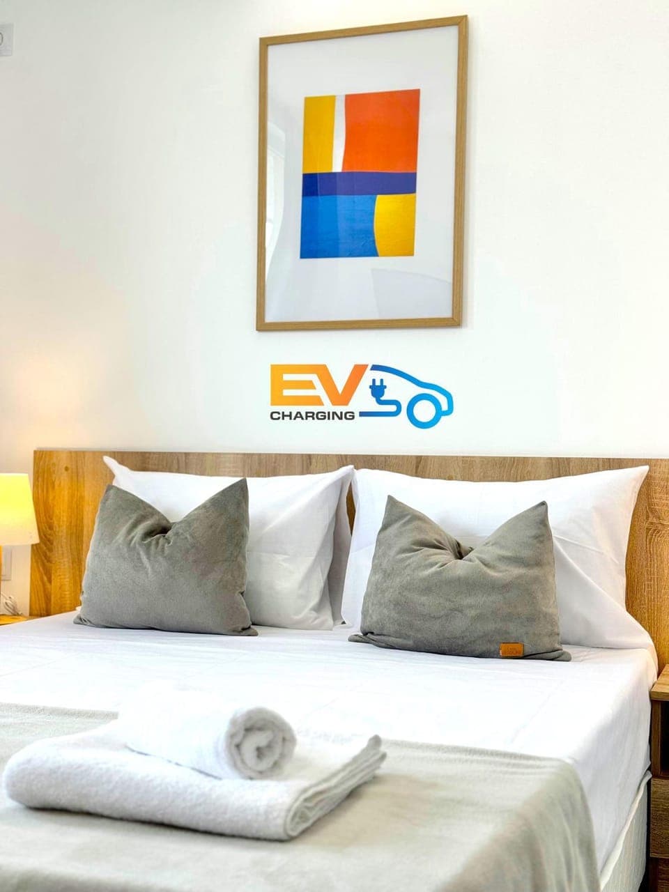 Bed, Bedroom, towels