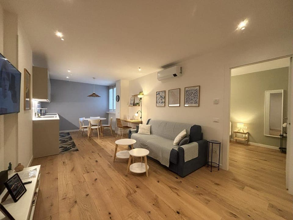 TV and multimedia, Living room, air conditioner