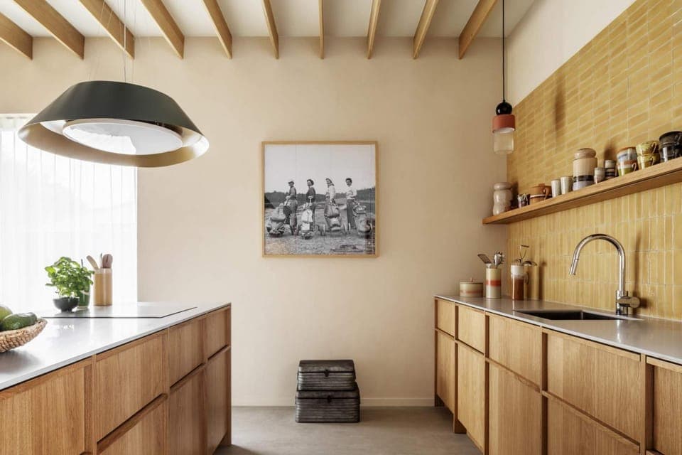 Kitchen or kitchenette