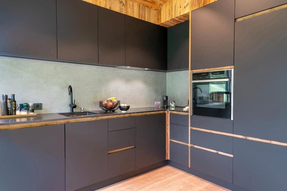 Kitchen or kitchenette, Living room