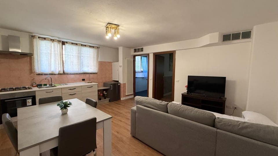 TV and multimedia, Kitchen or kitchenette, Living room, Dining area