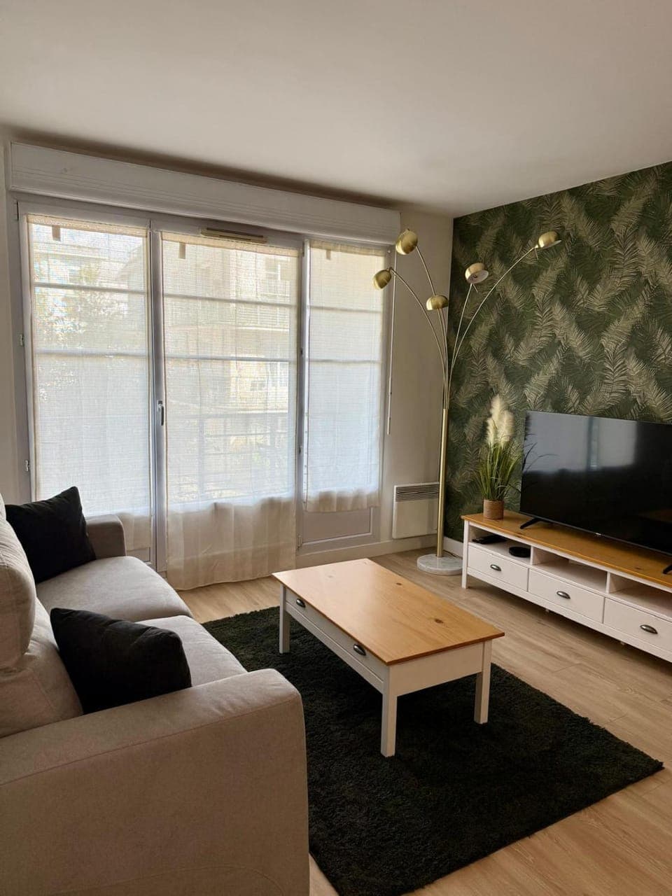 Communal lounge/ TV room, TV and multimedia, Living room, Seating area