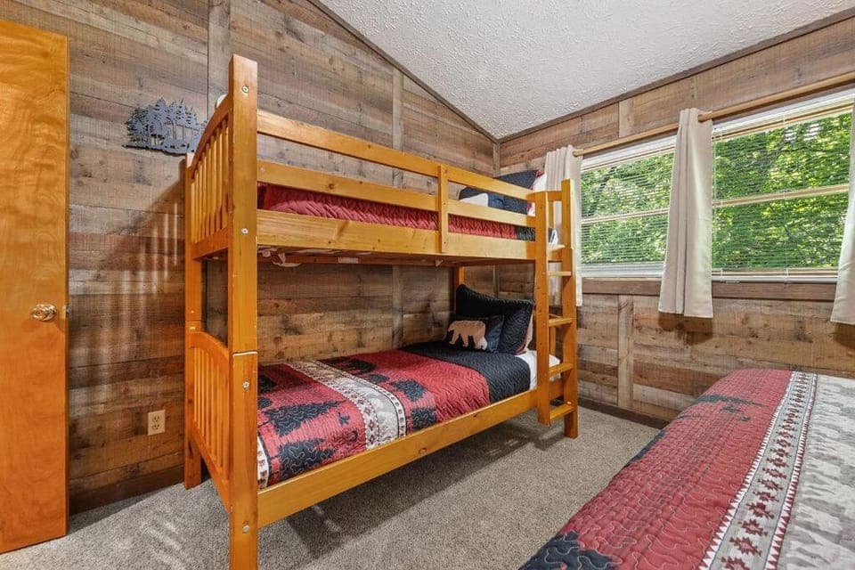 Bed, Bedroom, bunk bed