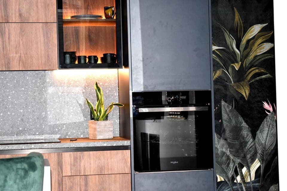 Kitchen or kitchenette, Living room