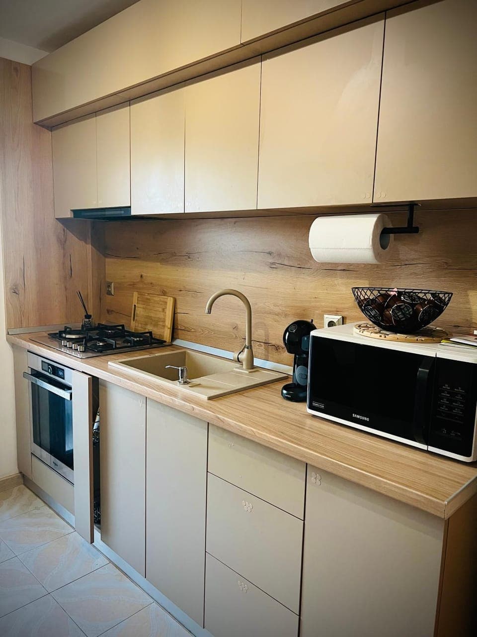 Kitchen or kitchenette, pet friendly, stove