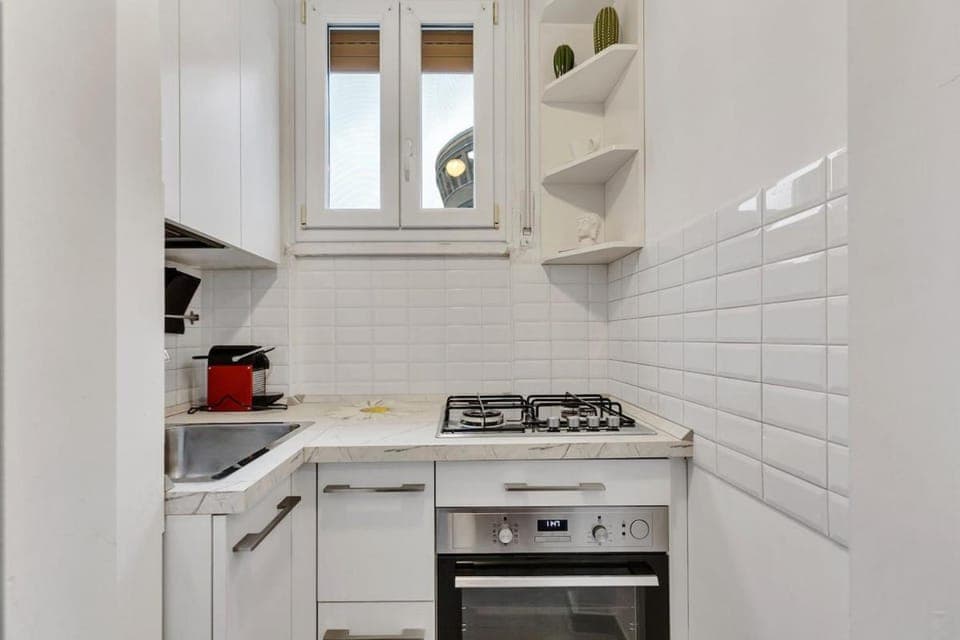 Kitchen or kitchenette, oven, stove