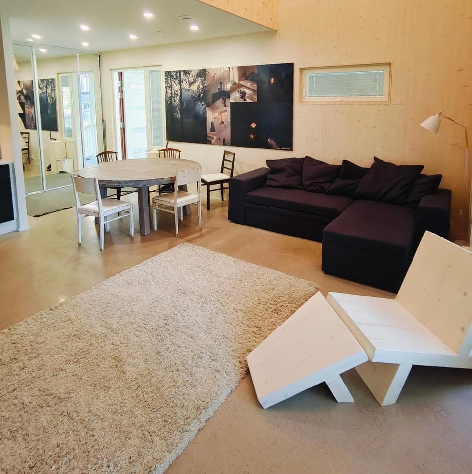 Seating area, Dining area