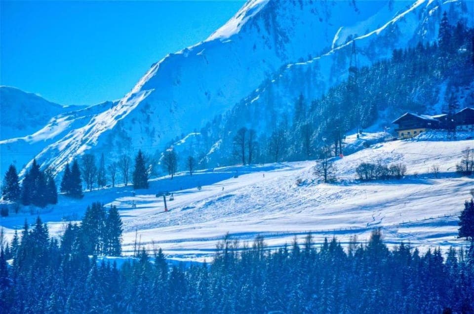 Nearby landmark, Natural landscape, Winter