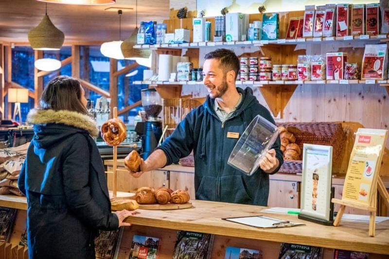 Winter, Lounge or bar