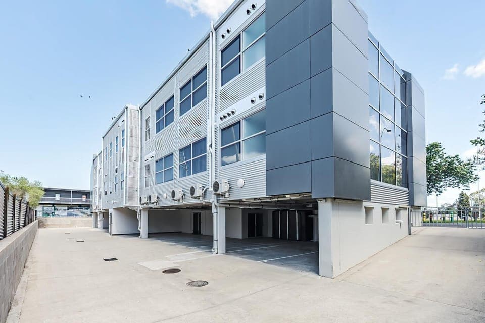 Property building, Day, Parking