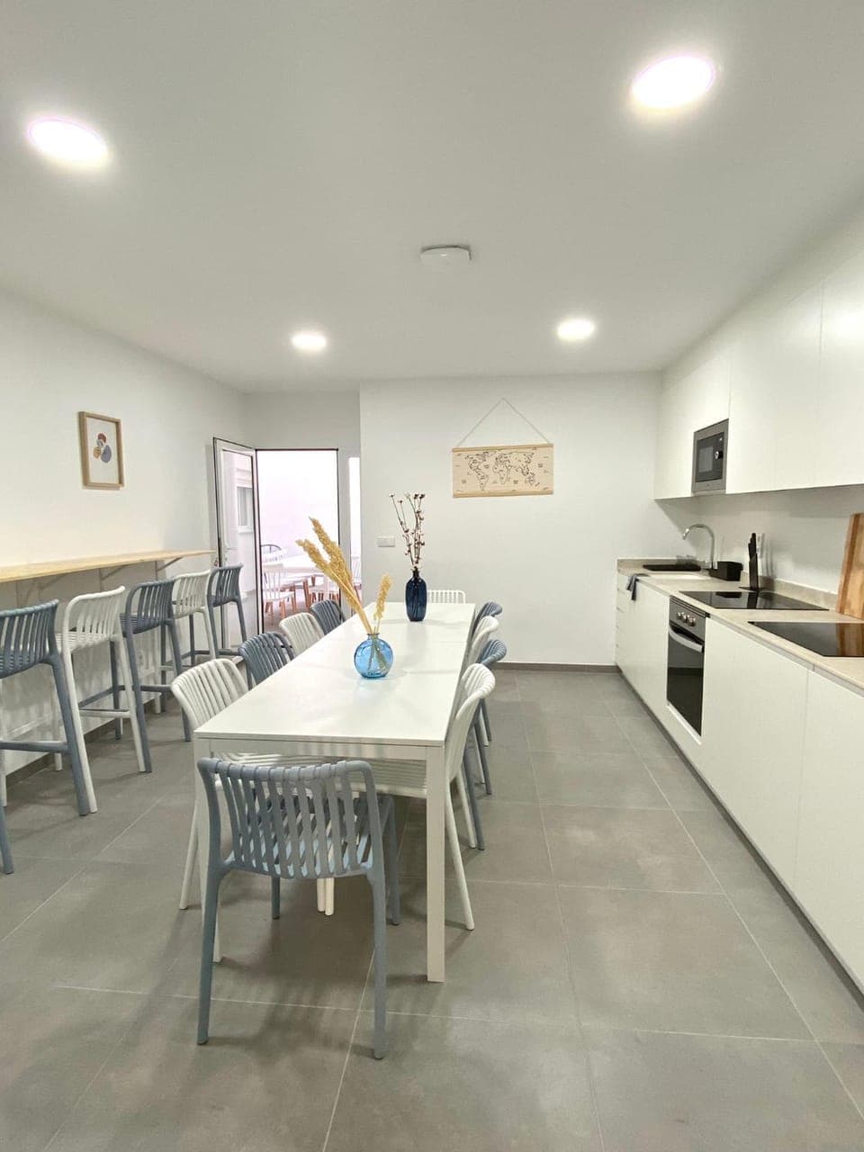 Dining area, Communal kitchen
