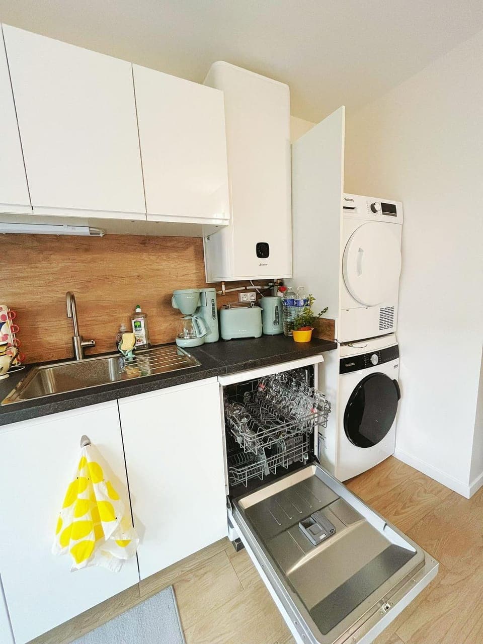 dishwasher, toaster, washing machine, dryer