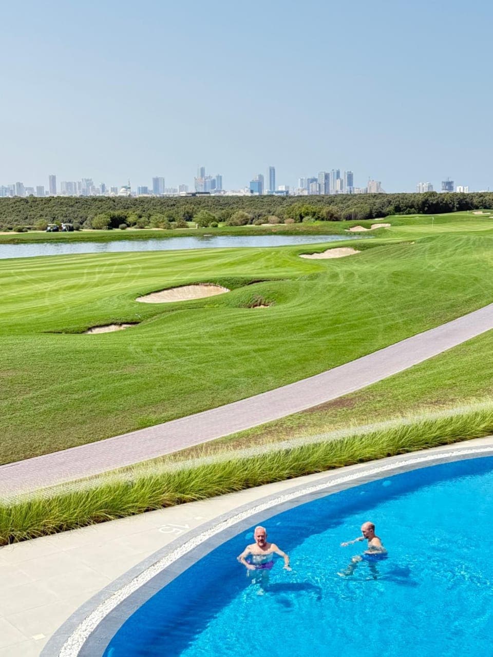 Golfcourse, Swimming pool