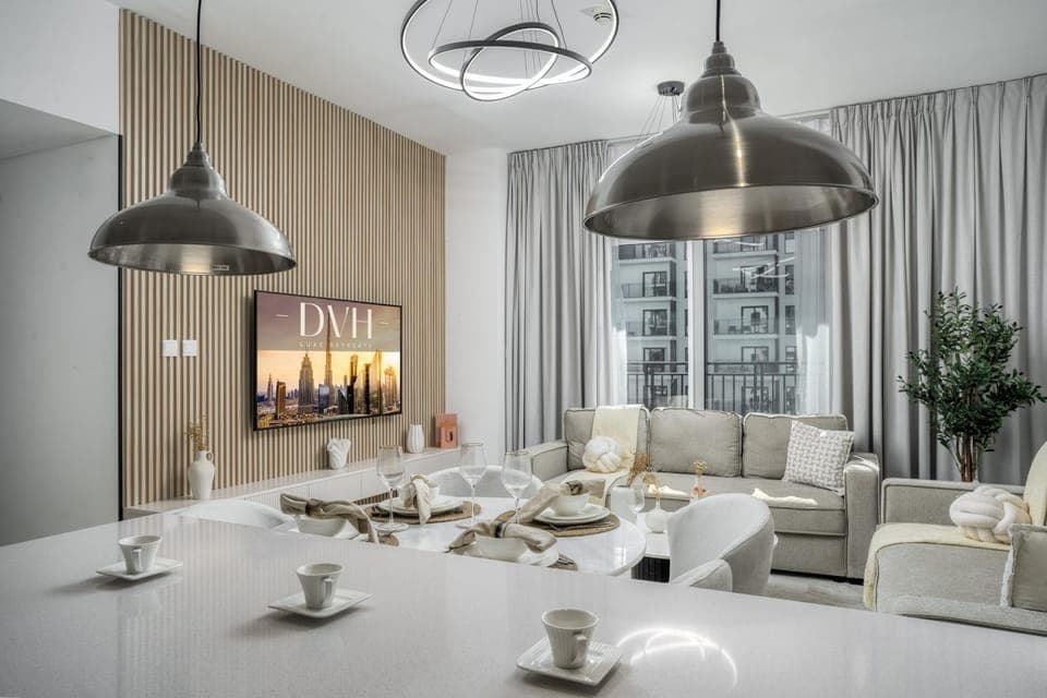 Living room, Dining area