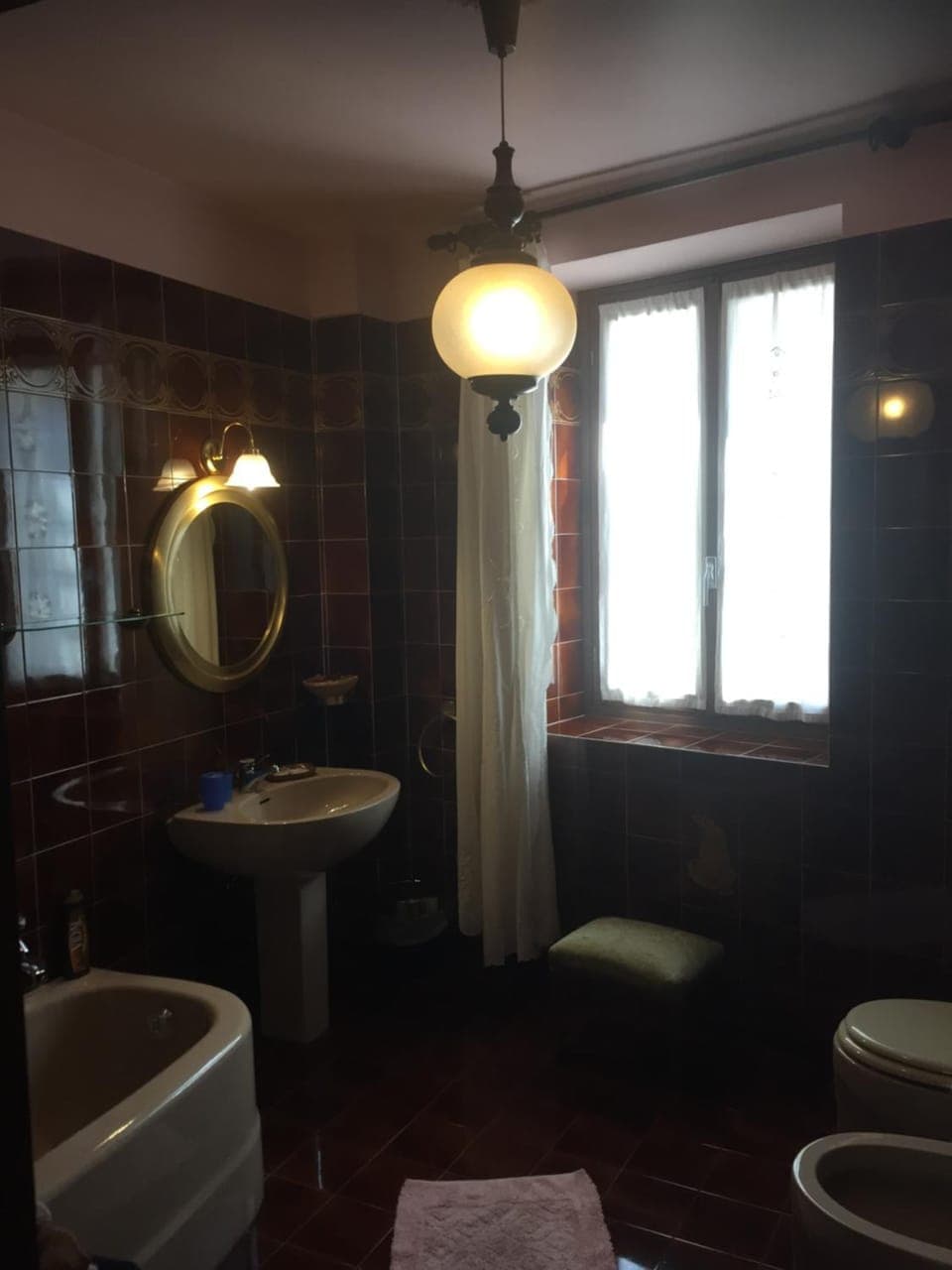 Bathroom, Time of day